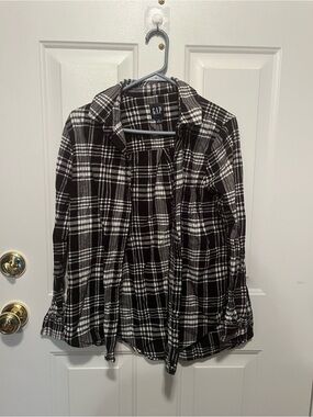 GAP Black & White Plaid Button-Front Shirt